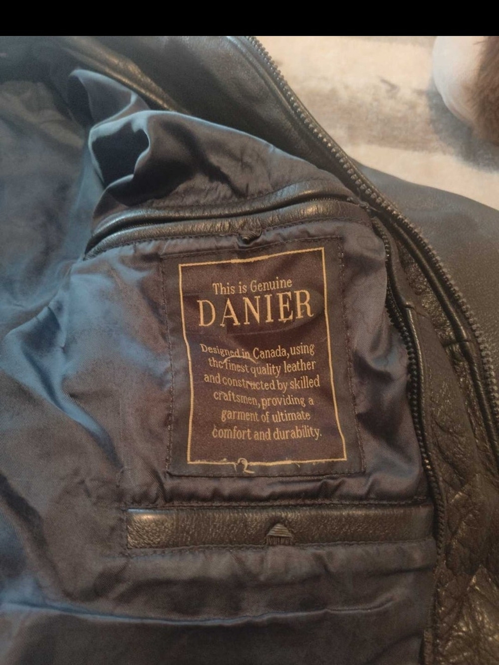 Vintage Danier Black Leather Men's Zip Jacket - Picture 7 of 9